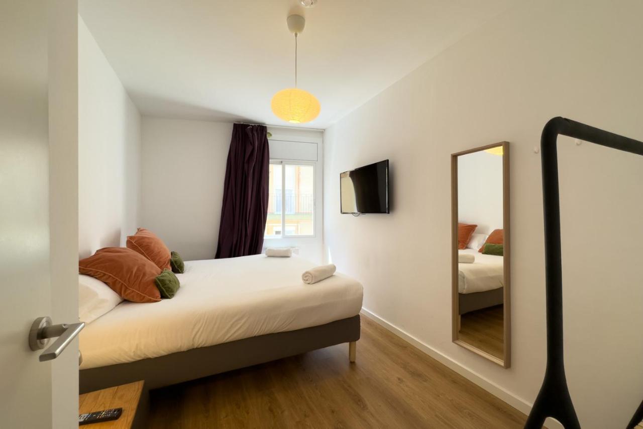 Ainb Sants Appartement Barcelona