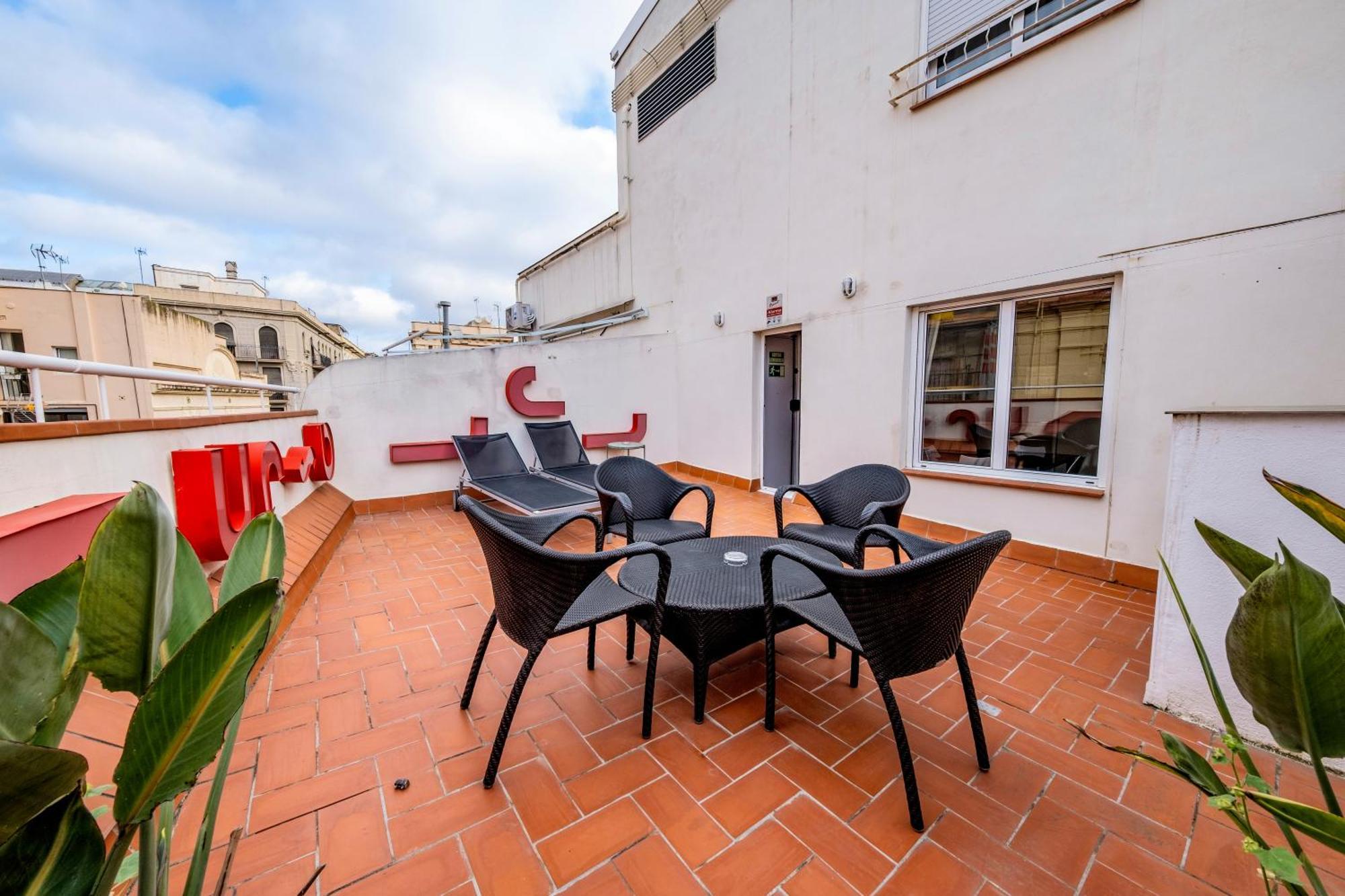 Ainb Sants Appartement Barcelona