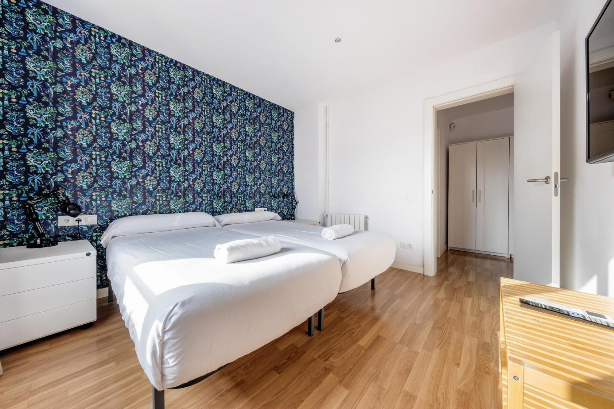 Ainb Sants Barcelona